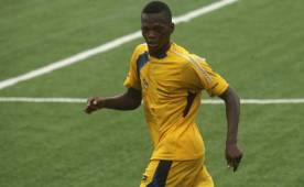 Félix Crisanto cumple su sueño de jugar en un denominado equipo grande de Honduras.