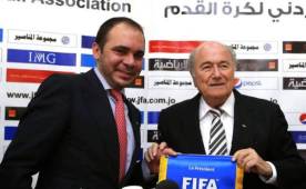 El príncipe jordano Ali bin al Husein será rival de Blatter en las próximas elecciones.