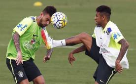 Neymar en un entrenamiento de este miércoles con ''La Canarinha''.