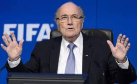 FIFA reaccionó al proceso penal abierto por justicia de Suiza contra Blatter por sospechas de gestión desleal y abuso de confianza.