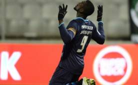 El atacante colombiano Jackson Martínez celebrando el sábado su anotación.