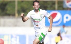 El delantero colombiano Mario Abadía se lleva sus goles de Puerto Cortés a La Ceiba.
