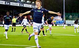 Actualmente Martin juega con el Strømsgodset IF. A sus quince años se convirtió en el jugador más joven en debutar en la máxima división del fútbol de Noruega.