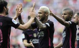 Neymar terminó siendo la gran figura con su doblete ante el Sporting Gijón.
