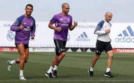 Cristiano Ronaldo y Pepe comenzaron con sus entrenamientos en el gimnasio y posteriormente sumaron a su primer día trabajo de campo con carrera.