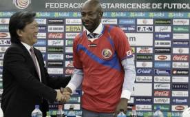Paulo Wanchope fue presentado el lunes como nuevo entrenador de Costa Rica. Foto EFE