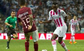 El hondureño Alberth Elis volvió a jugar con el Monterrey, pero poco tiempo.