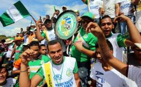 El estadio Ramón Sarmiento respira desde tempranas horas la Gran Final del Ascenso entre Juticalpa y Atlético Independiente. Foto Ronald Aceituno