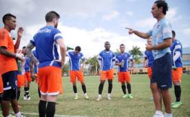 Hendry Thomas se encuentra entrenando con el Miami FC donde milita el catracho Wilson Palacios. Foto @TheMiamiFC