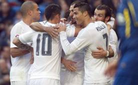 Celebración de los jugadores del Real Madrid tras golear al Getafe. FOTO AFP.