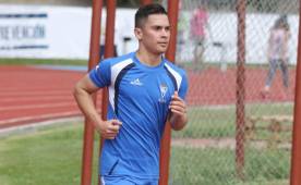 Nelman Castellanos entrenó el jueves con Olimpia, pero este viernes Nerlin Membreño confirmó que no superó las pruebas. Foto Ronald Aceituno