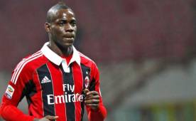 Mario Balotelli regresaría al AC Milan que dirige Sinisa Mihajlović.