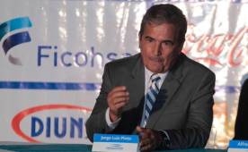 Jorge Luis Pinto observará las dos primeras jornadas de la Liga de Honduras. (DIEZ/Archivo)