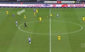 El Borussia Dortmund pasa un mal momento en la Bundesliga, pero eso no le ha impedido mostrar su juego limpio.