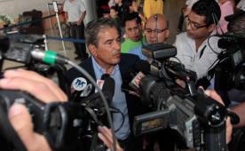 Jorge Luis Pinto dice que el jugador hondureño debe acostumbrarse a competir con rivales de todo nivel. Foto Juan Salgado