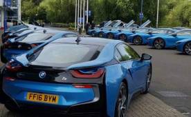 Autos de lujo para los campeones vigente de la Premier League de Inglaterra.