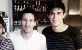 Lionel Messi y Emanuel Biancucchi en una fotografía del recuerdo.
