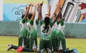 El Juticalpa inició el torneo con pie derecho, primero ganando la Copa Presidente y ayer derrotando al Real España 2-1 y tiene a los olanchanos celebrando.