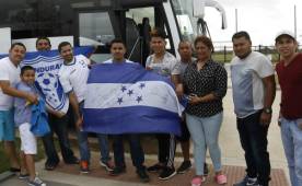 La afición catracha quiere un triunfo el viernes ante los canadienses.