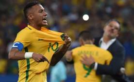 De la mano de Neymar, Brasil ganó por primera vez la medalla de oro en el fútbol olímpico y tras ello renunció a la capitanía. Foto AFP