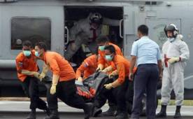 Hasta el momento se han recuperado 30 cuerpos de los 162 que iban a bordo.