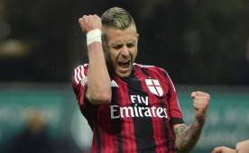 Menez fue la figura del partido tras conseguir un doblete en el estadio San Siro.