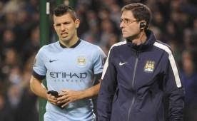 'Kun' Aguero derramó lágrimas tras salir de la cancha el sábado. (EFE)