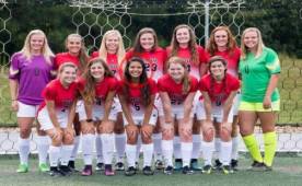 Ha jugado en el Club Beaufort, que es un equipo de niños en Carolina del Sur