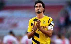 Hummels estaría cerca de cerrar su llegada al Manchester United pero el Milan quiero sorprender de último momento.