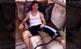 Leo Messi mostró en redes sociales cómo se recupera de su lesión y advierte que regresará 'mas fuerte'. Foto Facebook