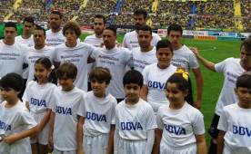 Los jugadores le mandaron su apoyo moral a Juan Carlos García. (Foto: Twitter Oficial de Tenerife)