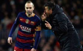 Andrés Iniesta es muy feliz jugando al fútbol dirigido por Luis Enrique.