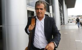 Jorge Luis Pinto arribó al país tras su visita a Perú para impartir unas charlas. Foto Ronald Aceituno