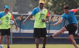 Hernán Medford asegura que su equipo ya está encontrando el nivel que desea y su apuesta es el primer lugar. Foto Melvin Cubas