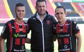 Diego Díaz, Javier Delgado y Diego Madrigal, tres de los refuerzos de Alajuelense para el nuevo torneo, ahora se sumará Claros. Foto: La Nación, Costa Rica