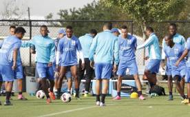 Honduras continúa con su preparación para el juego del viernes ante Canadá.