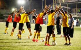 Real España quiere asegurar el tercer lugar, pero debe vencer a Platense.