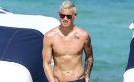 James Rodríguez prefirió tomarse unas vacaciones con su familia en Miami que pasar por el quirófano.