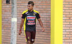 Mario Martínez de 25 años de edad regresa a Real España tras su préstamo al Barcelona ecuatoriano.