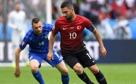 Arda Turan no tuvo un buen partido este domingo en su debut de la Eurocopa.