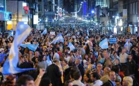 Miles de argentinos saldrán a las calles para pedir que Messi regrese a la albiceleste.