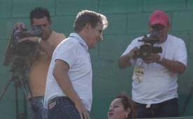 El técnico de la Bicolor, Jorge Luis Pinto, se encuentra presente en el estadio Yankel Rosenthal para ver el partido Marathón-Real España.