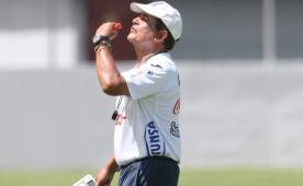 Jorge Luis Pinto no se quiere referir al tema del Choco Lozano, quien en la semana abandonó la concentración de la Sub-23 de Honduras.