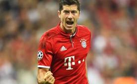 Lewandowski tiene contrato hasta 2019 pero en vista del interés que despierta en otros clubes el Bayern busca renovarle lo pronto posible. Foto EFE.