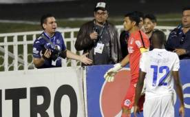 Este es el momento que Brian y Noel discuten tras el altercado.