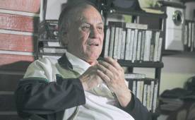 Chelato Uclés vive momentos difíciles, está delicado de salud.