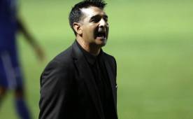 El entrenador argentino del Motagua calienta la vuelta del clásico capitalino en semifinales.