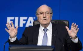 Joseph Blatter brindó rueda de prensa en Zúrich, Suiza. (Foto: AFP)