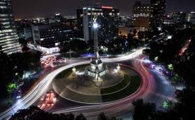 La avenida Reforma es una de las principales calles del DF.