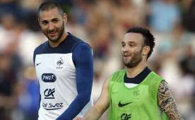 Karim Benzema y Mathieu Valbuena son compañeros de selección.